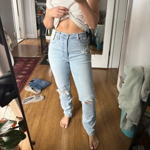 Abercrombie & Fitch The Skinny High Rise Jeans